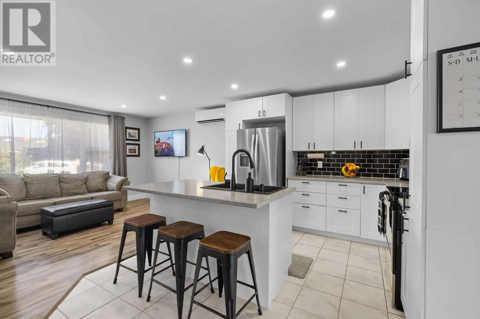 112 Meadowvale Drive
