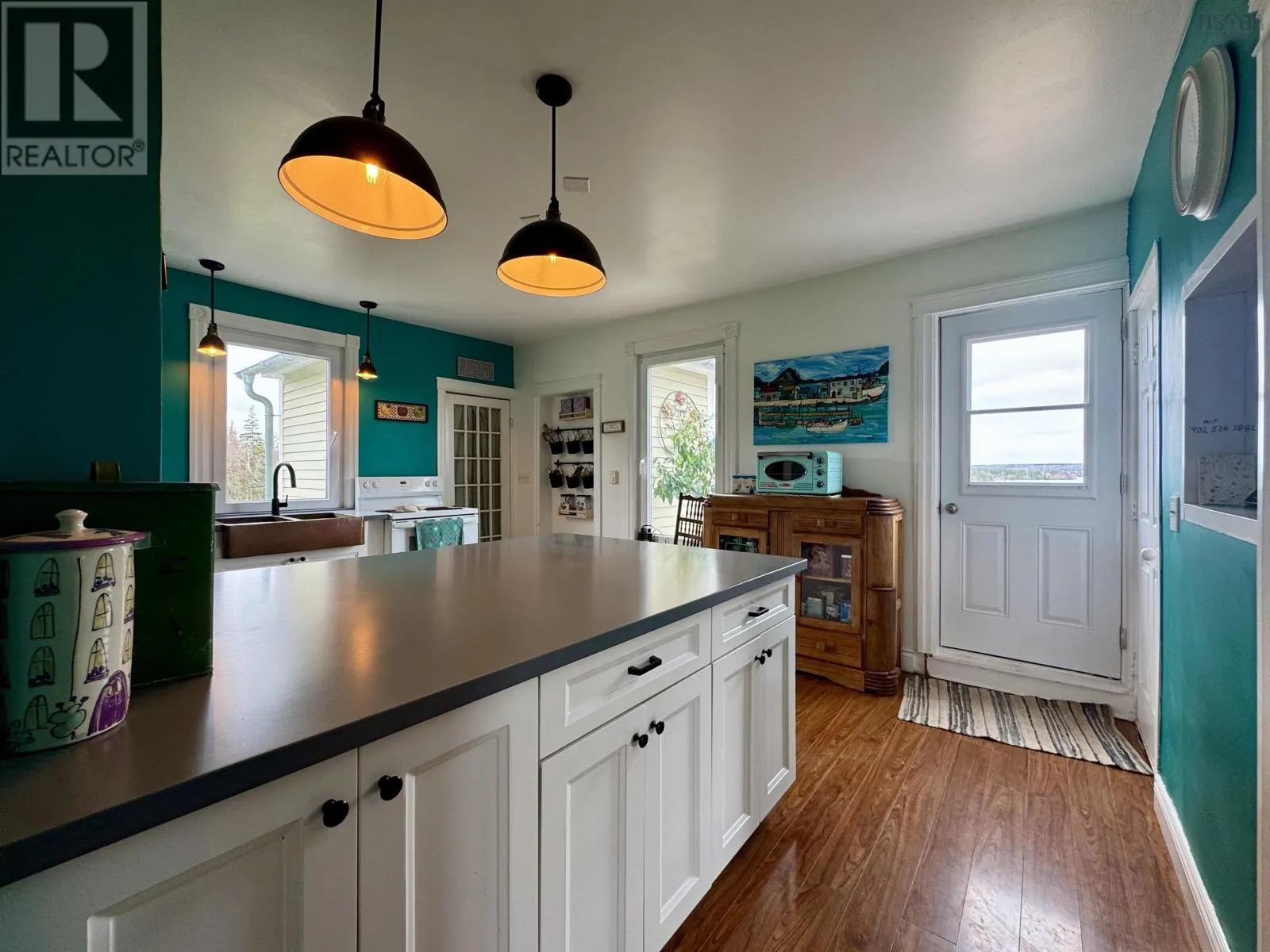 3463 Loch Lomond Rd.