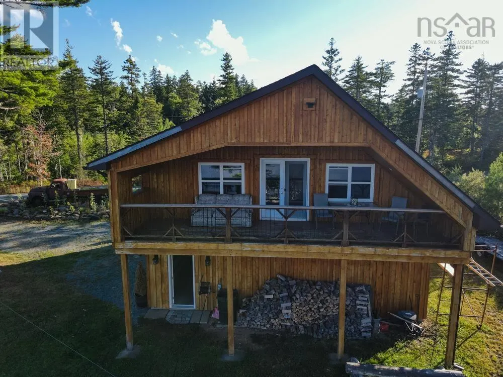 169 Cockscomb Lake Drive