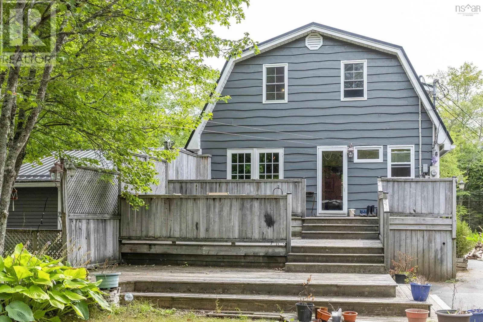 1555 Highway 2