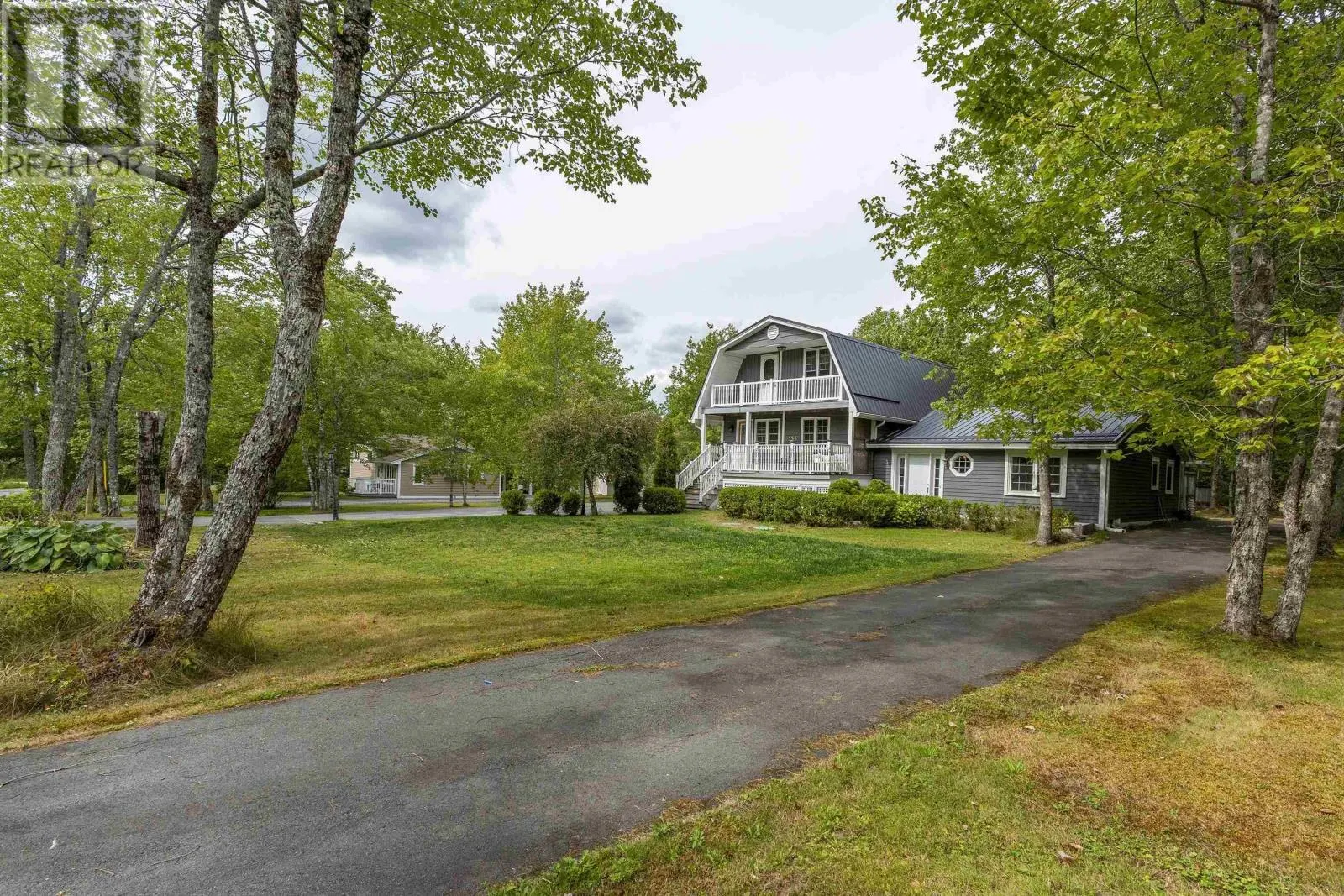1555 Highway 2