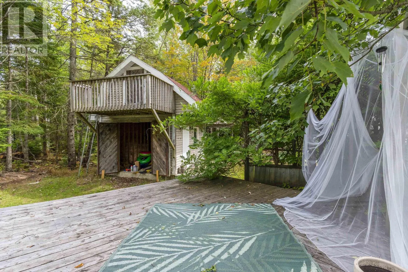 1555 Highway 2
