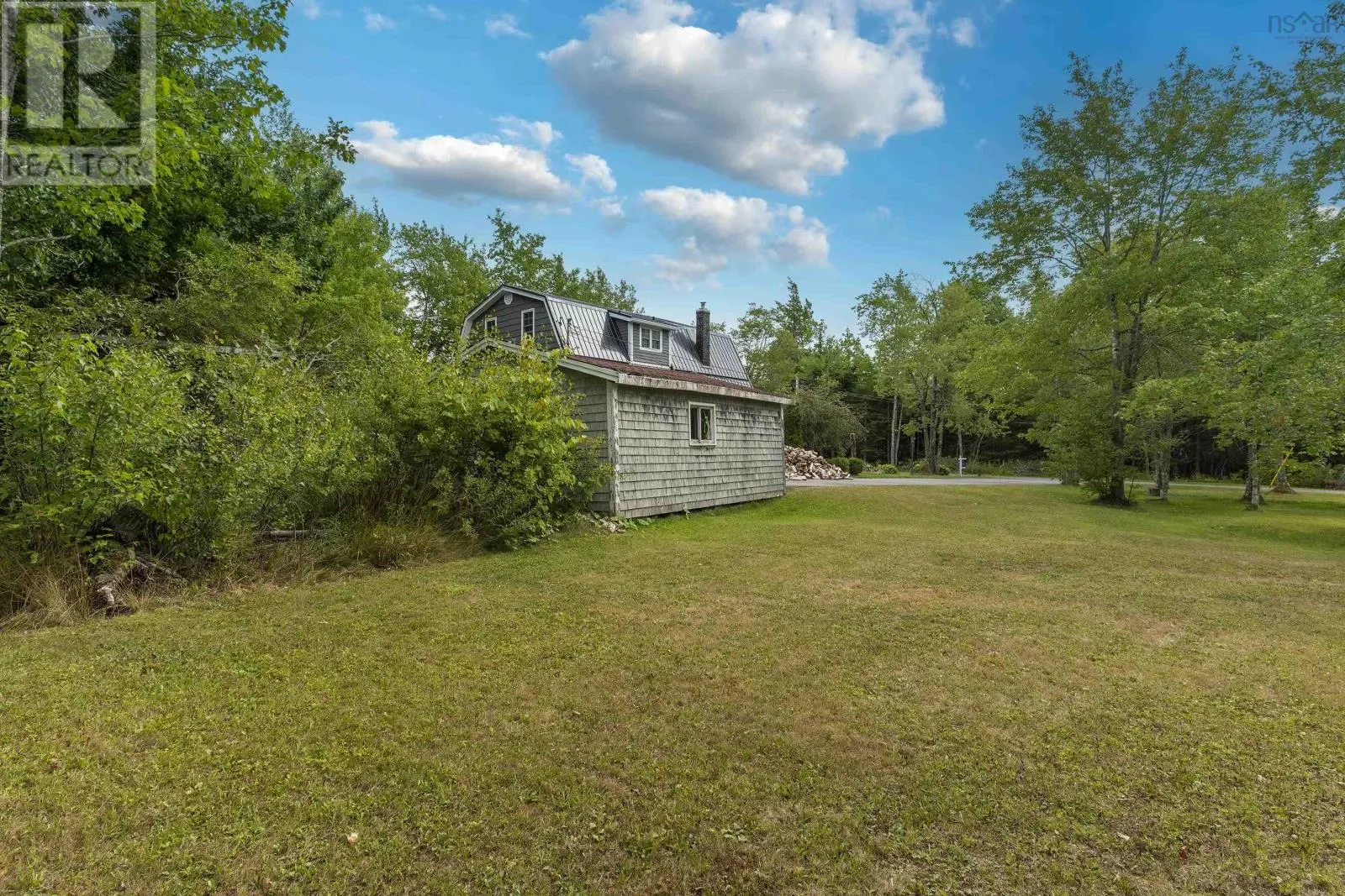 1555 Highway 2