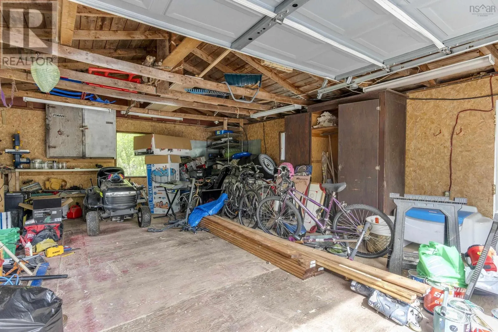 1555 Highway 2
