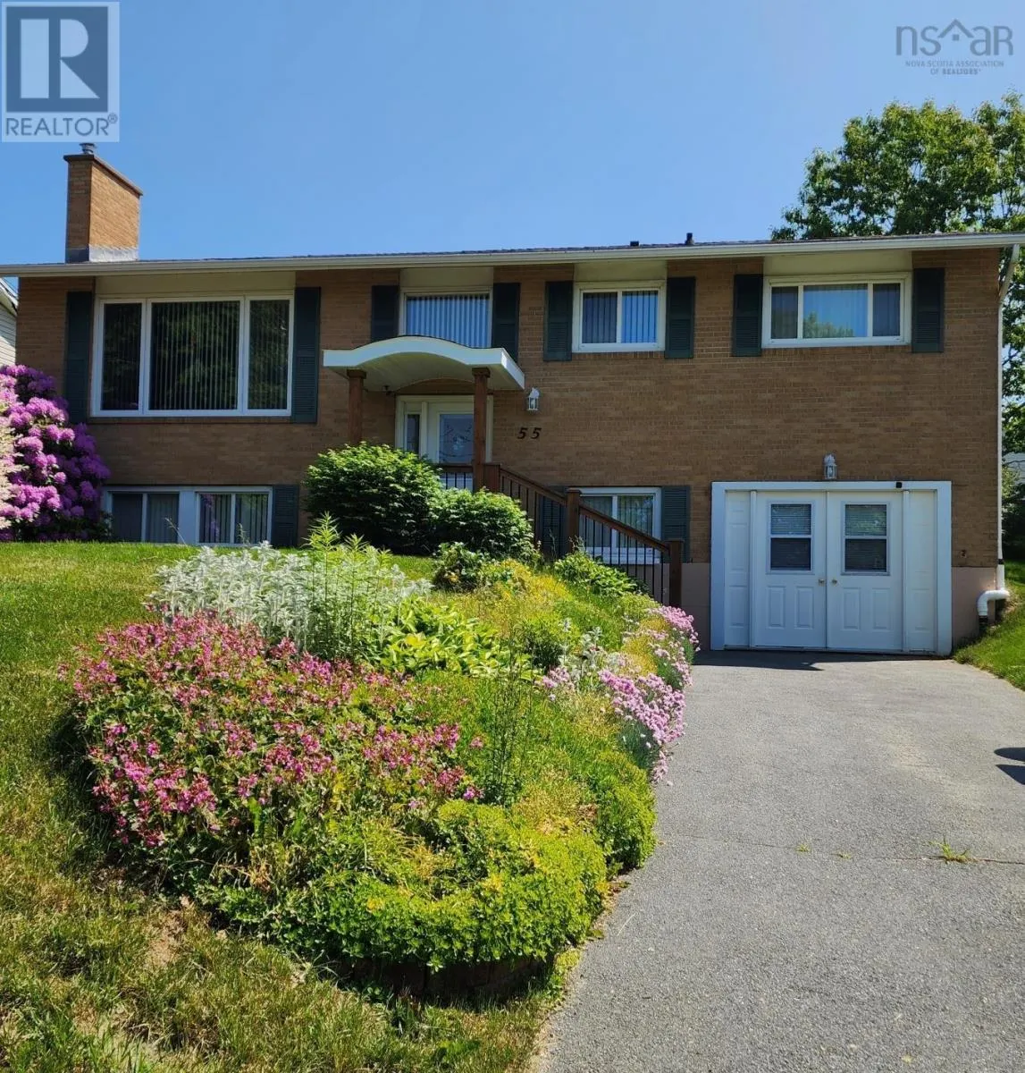 55 Oakmount Drive