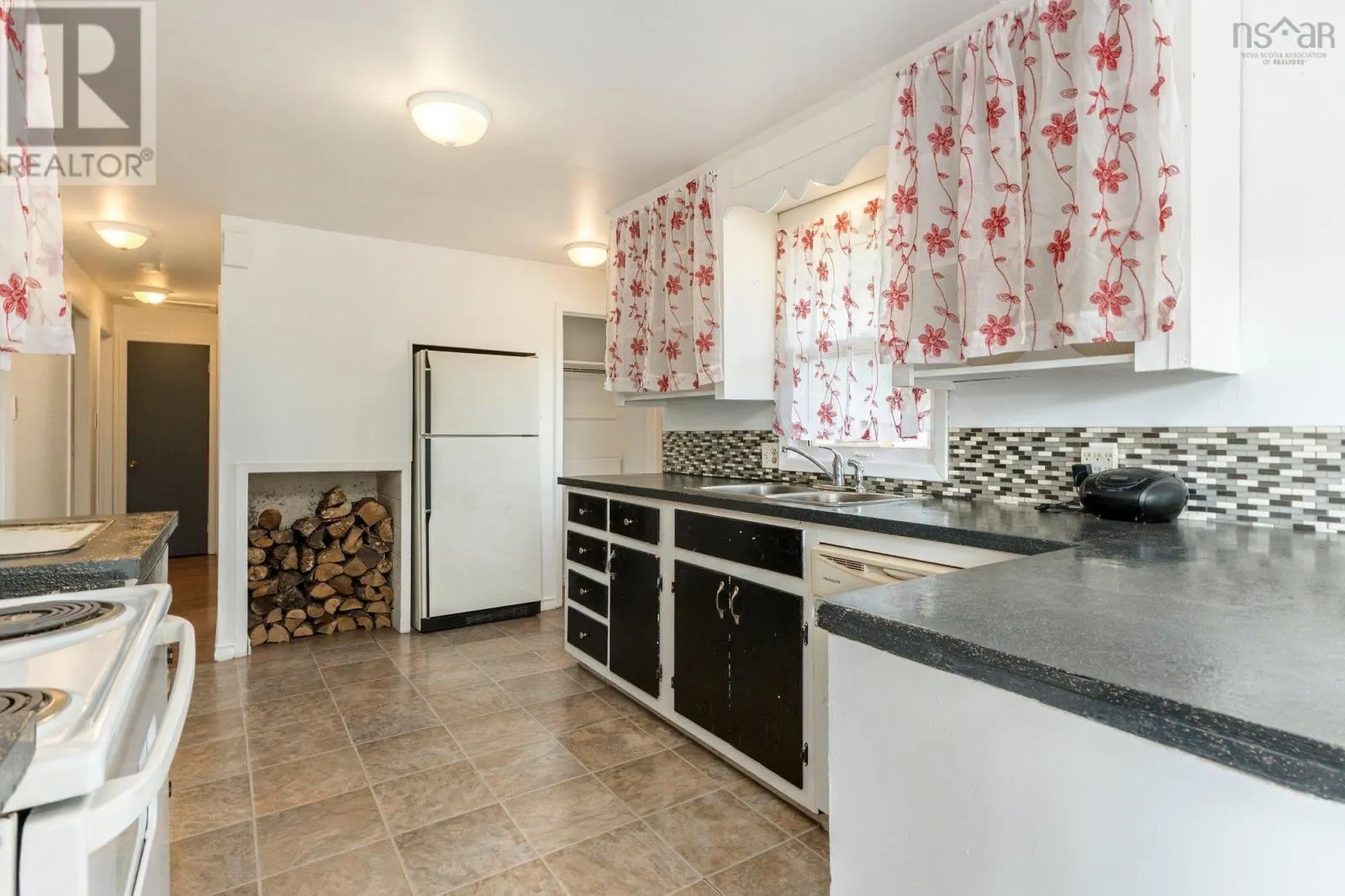61 Dunlop Road