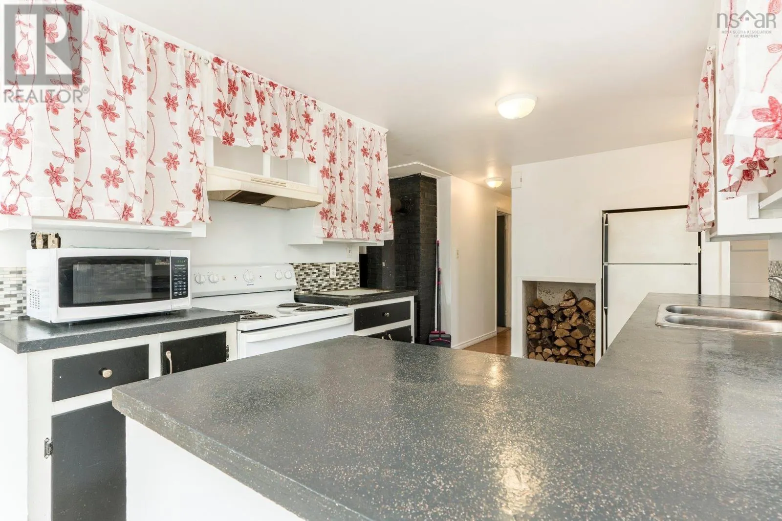 61 Dunlop Road