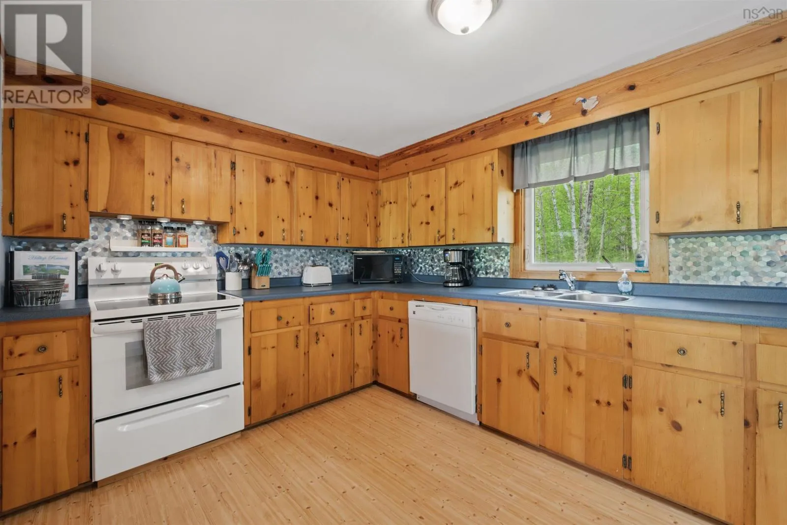 156 Lakewood Drive
