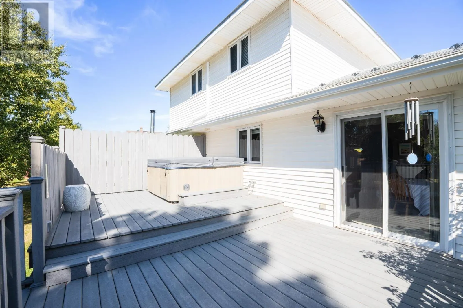 60 CRESCENT Drive