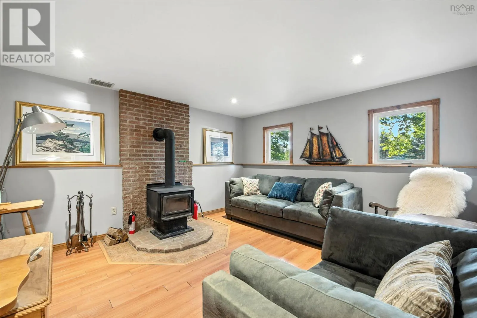 24 Aylward Road