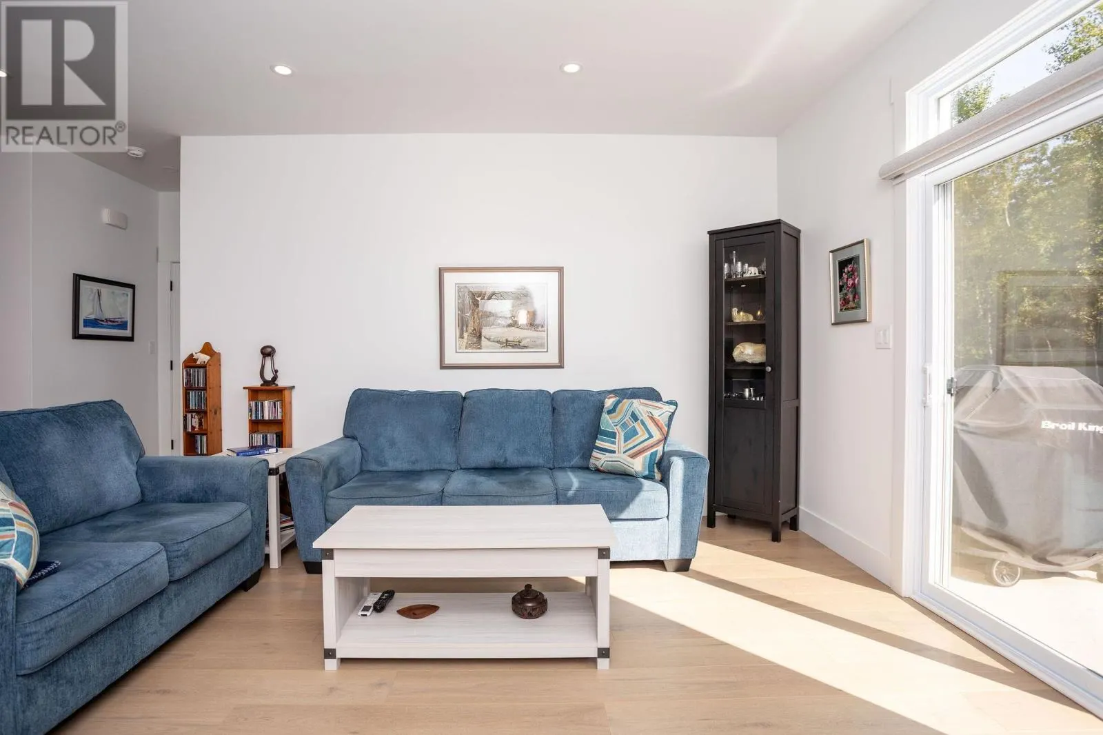 12 Captain James Crescent