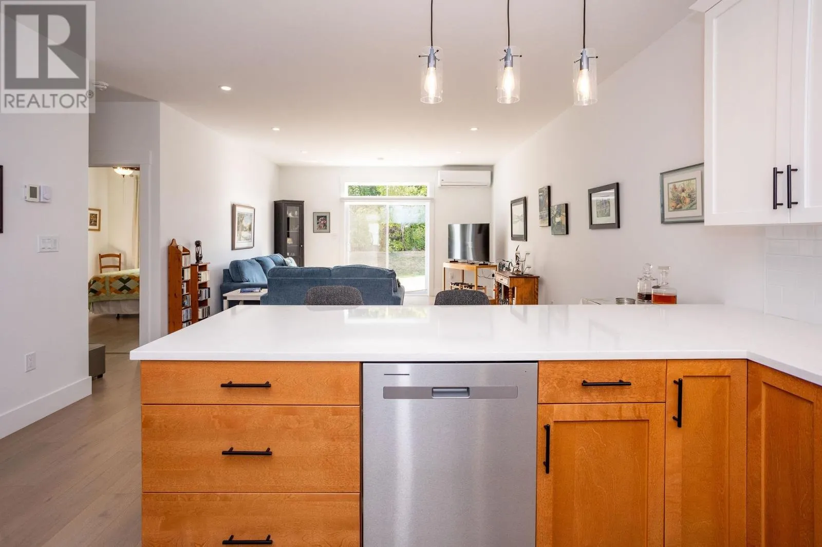 12 Captain James Crescent