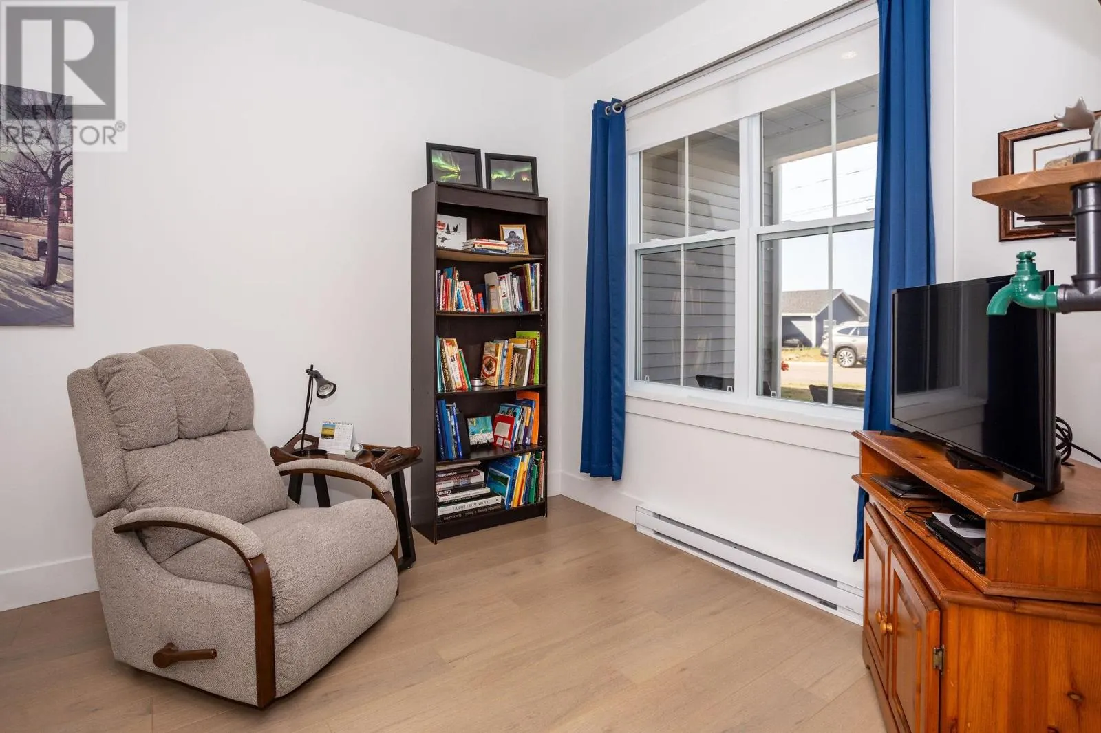 12 Captain James Crescent
