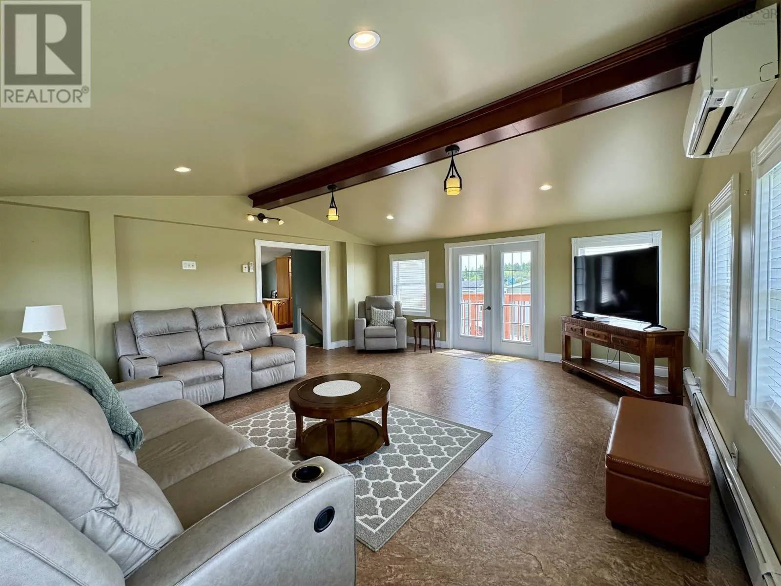 1184 Highway 206