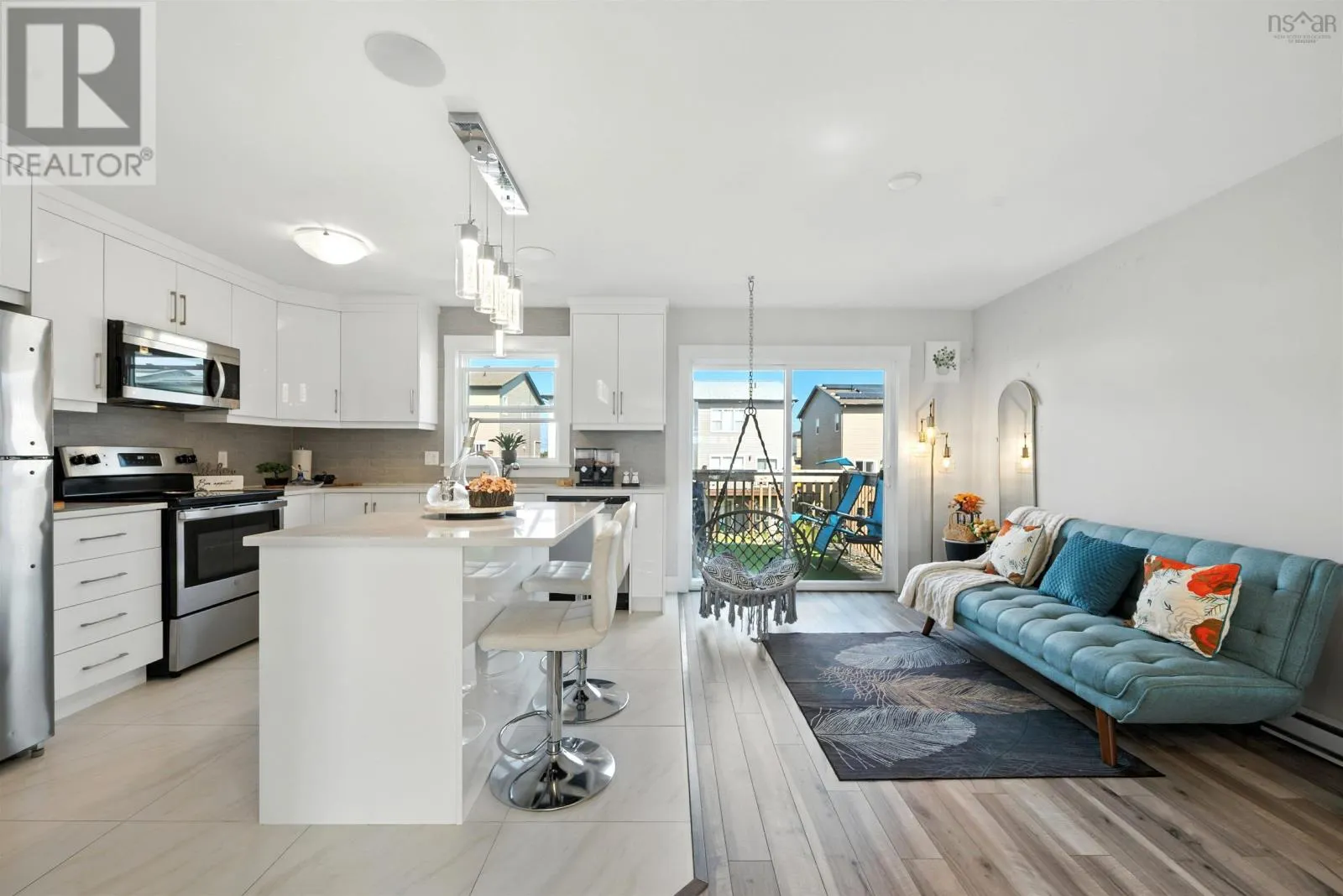 59 Travertine Court