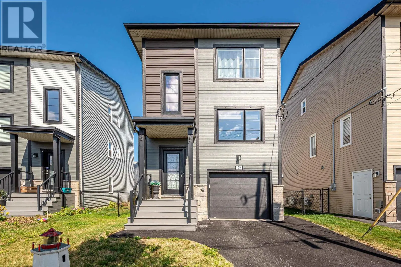 59 Travertine Court