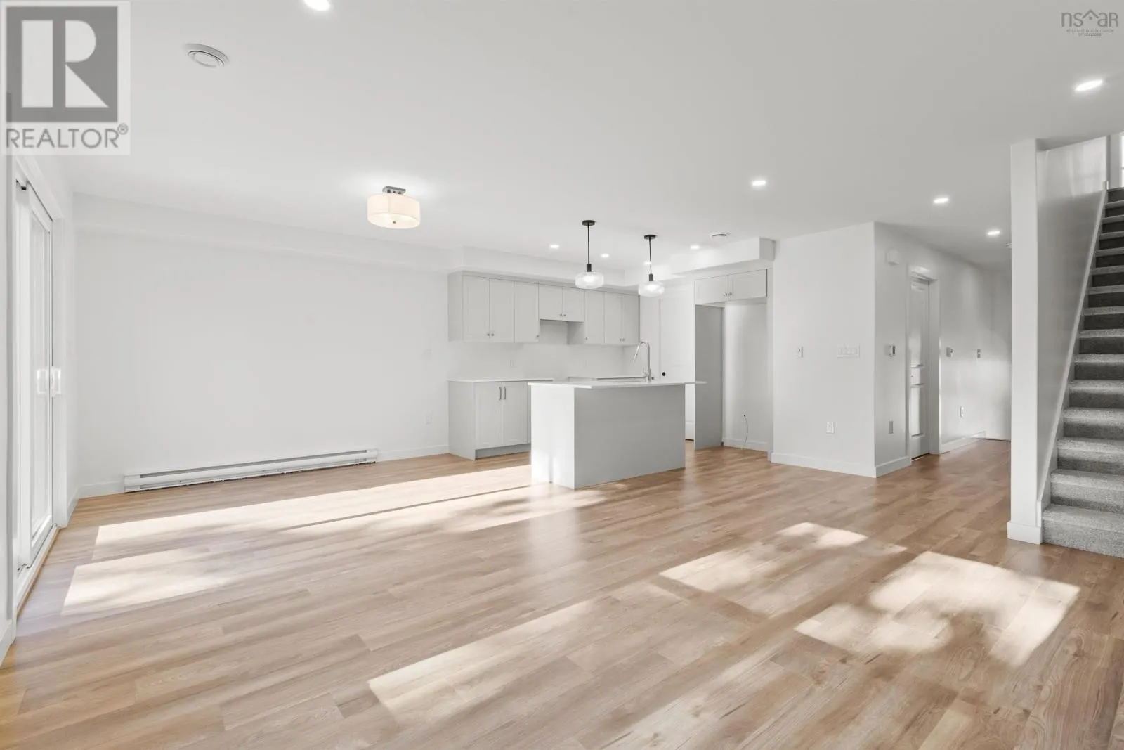 SMD-5A 42 Simona Drive