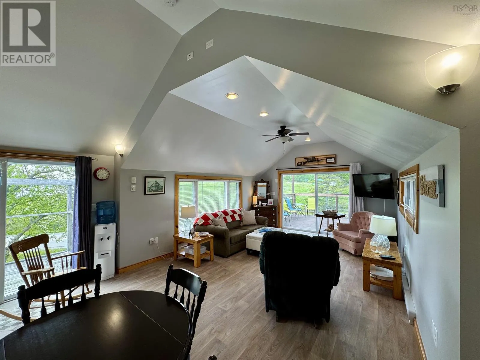 22 Janvrin Harbour Rd.