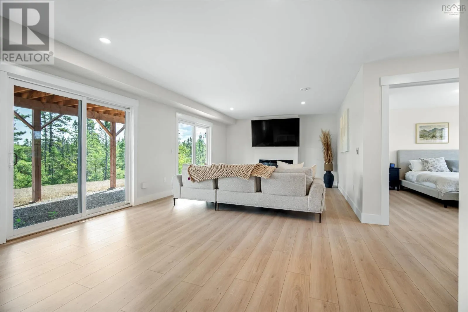 1301 McCabe Lake Drive|Indigo Shores