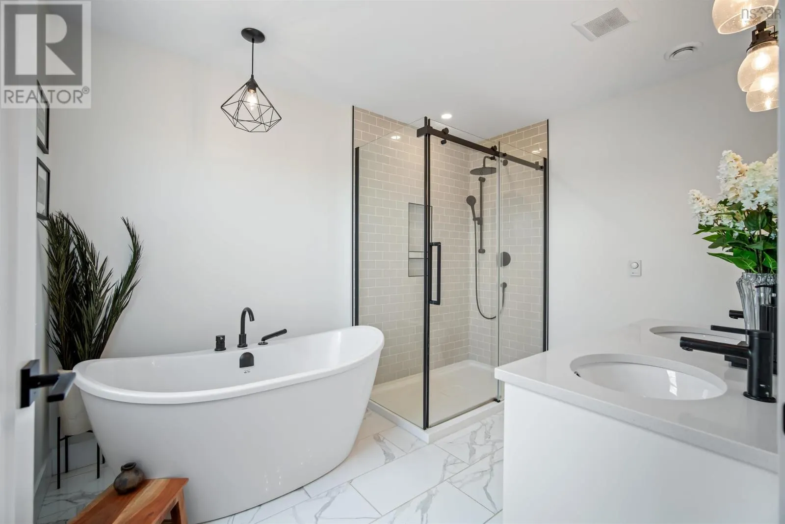 1301 McCabe Lake Drive|Indigo Shores