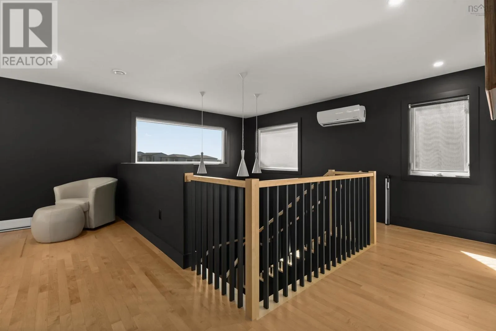 42 Hadley Crescent