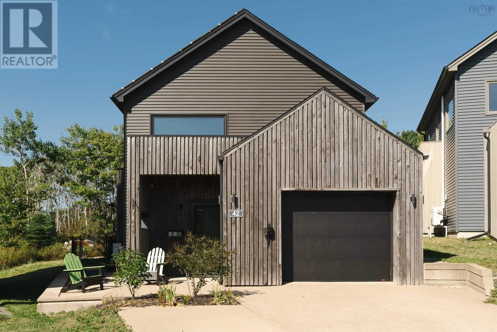 42 Hadley Crescent