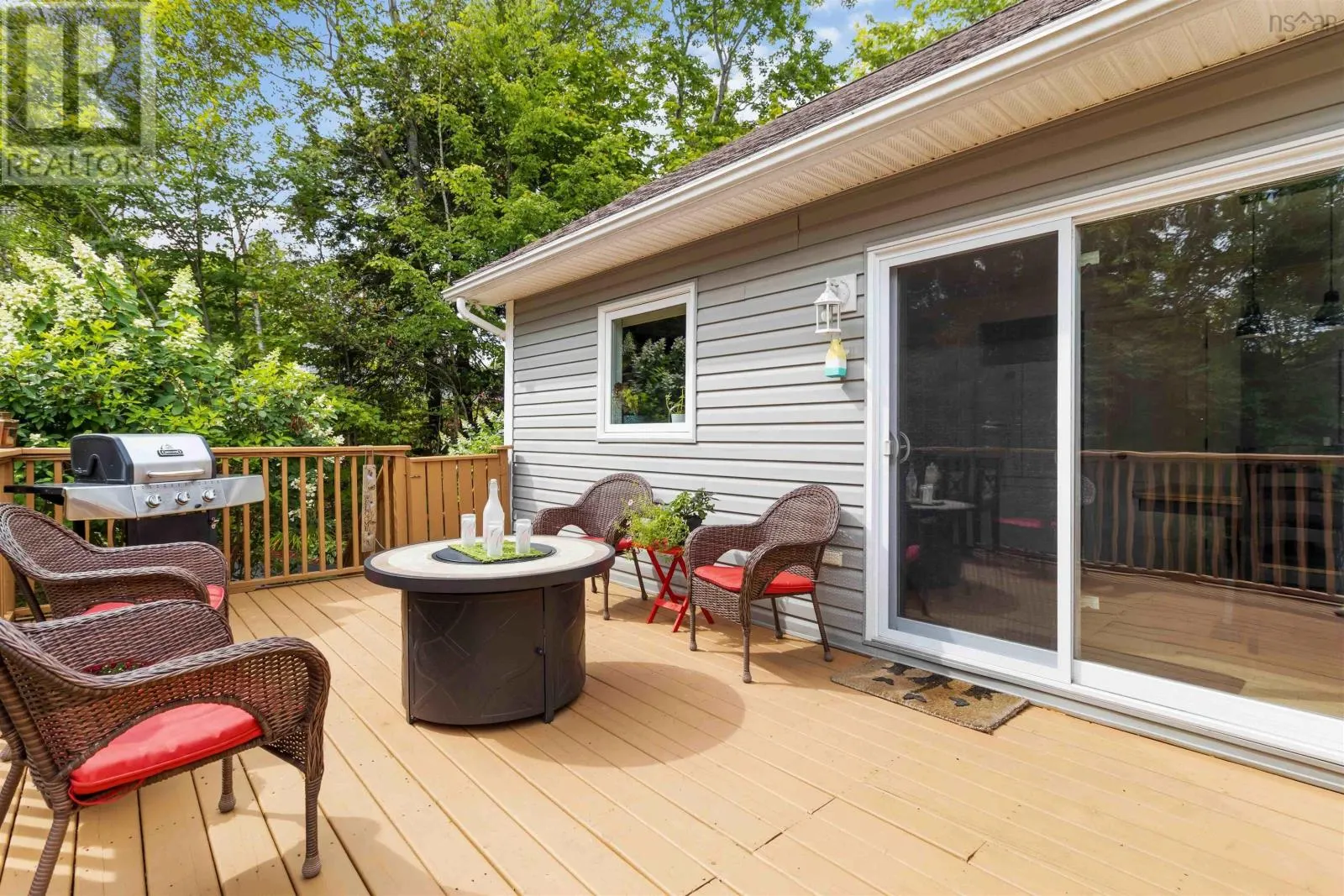 6 Carrie Crescent