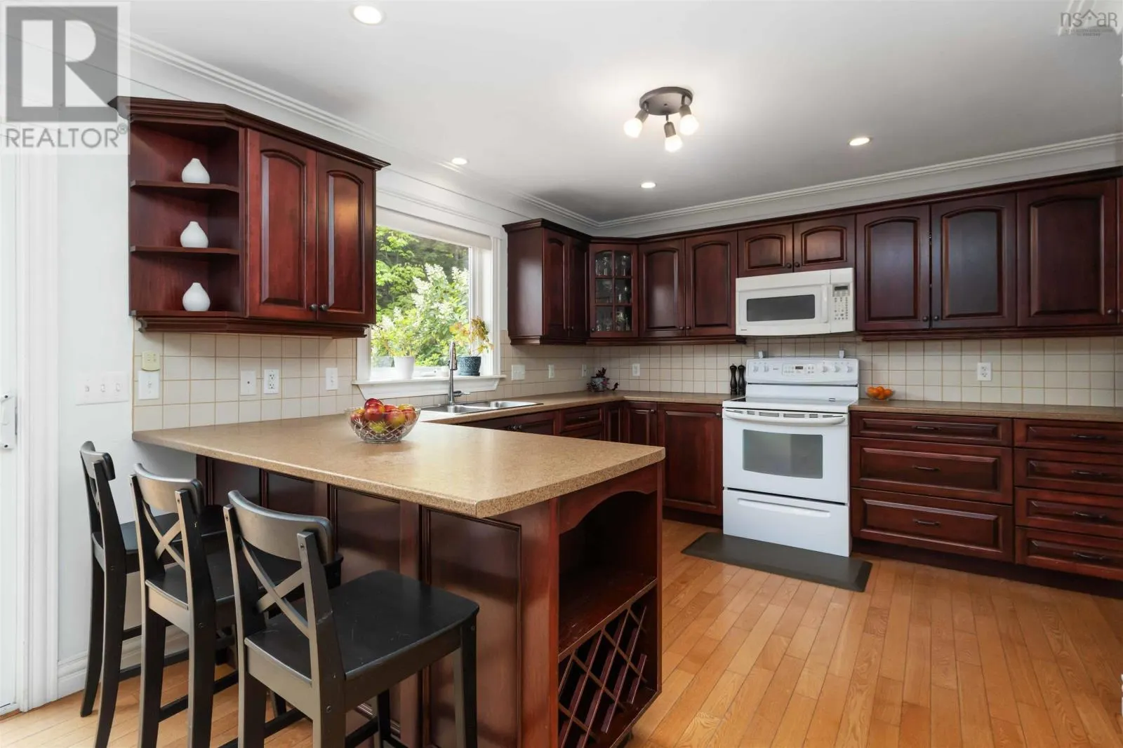 6 Carrie Crescent
