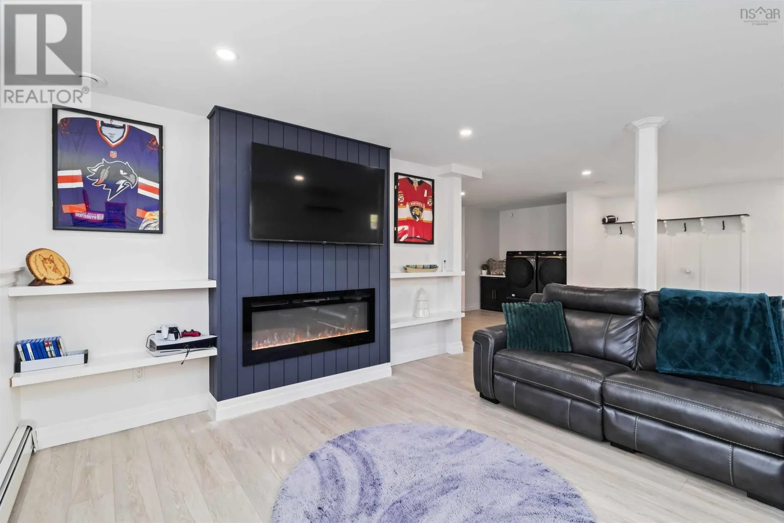 667/669 Hammonds Plains Road
