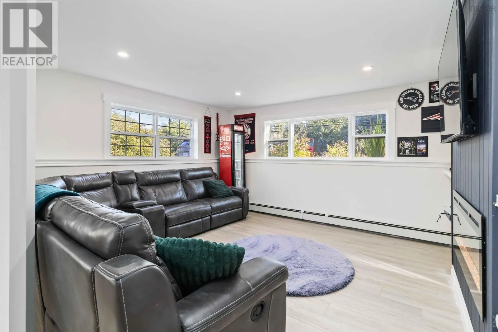667/669 Hammonds Plains Road