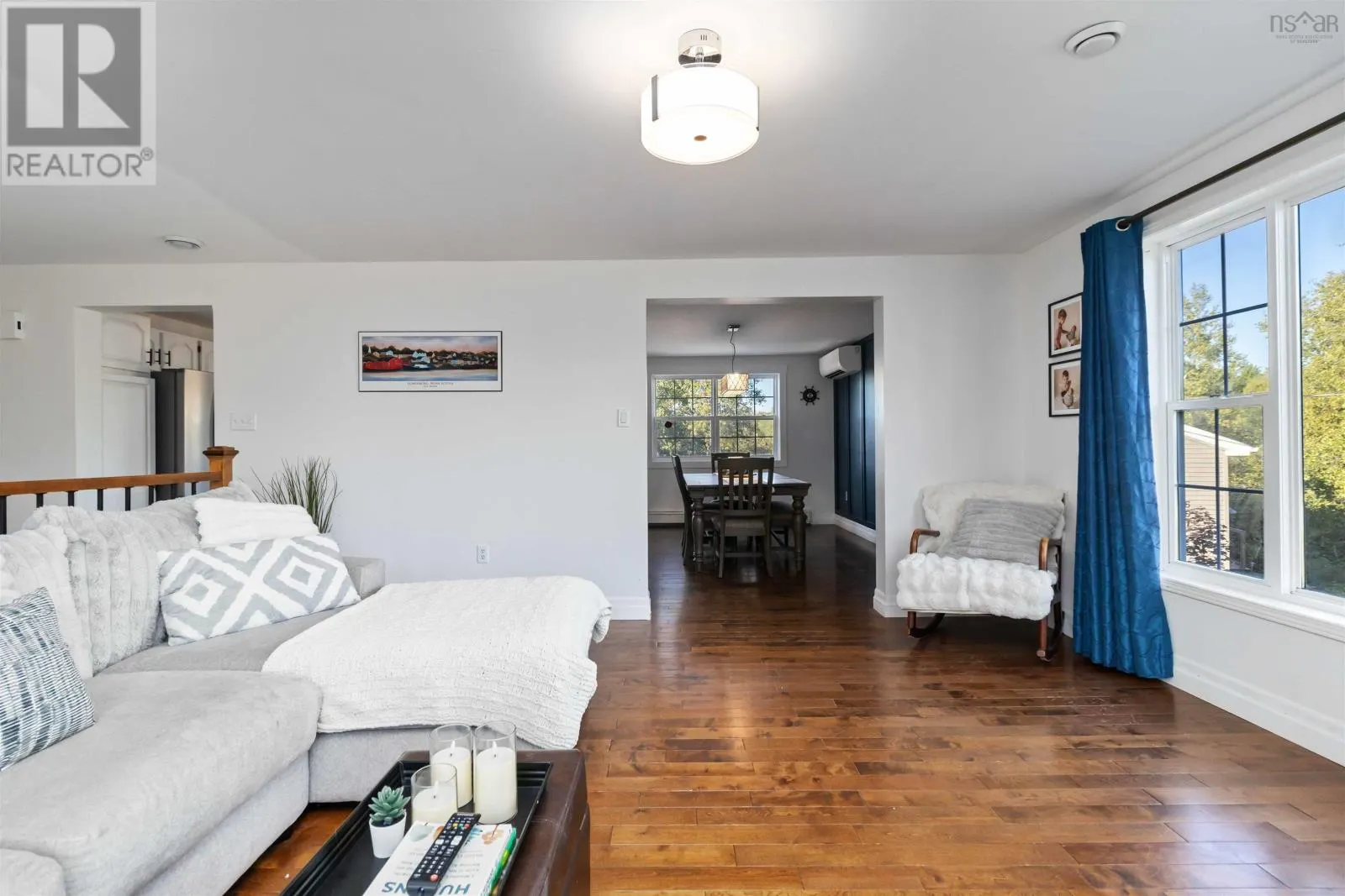 667/669 Hammonds Plains Road