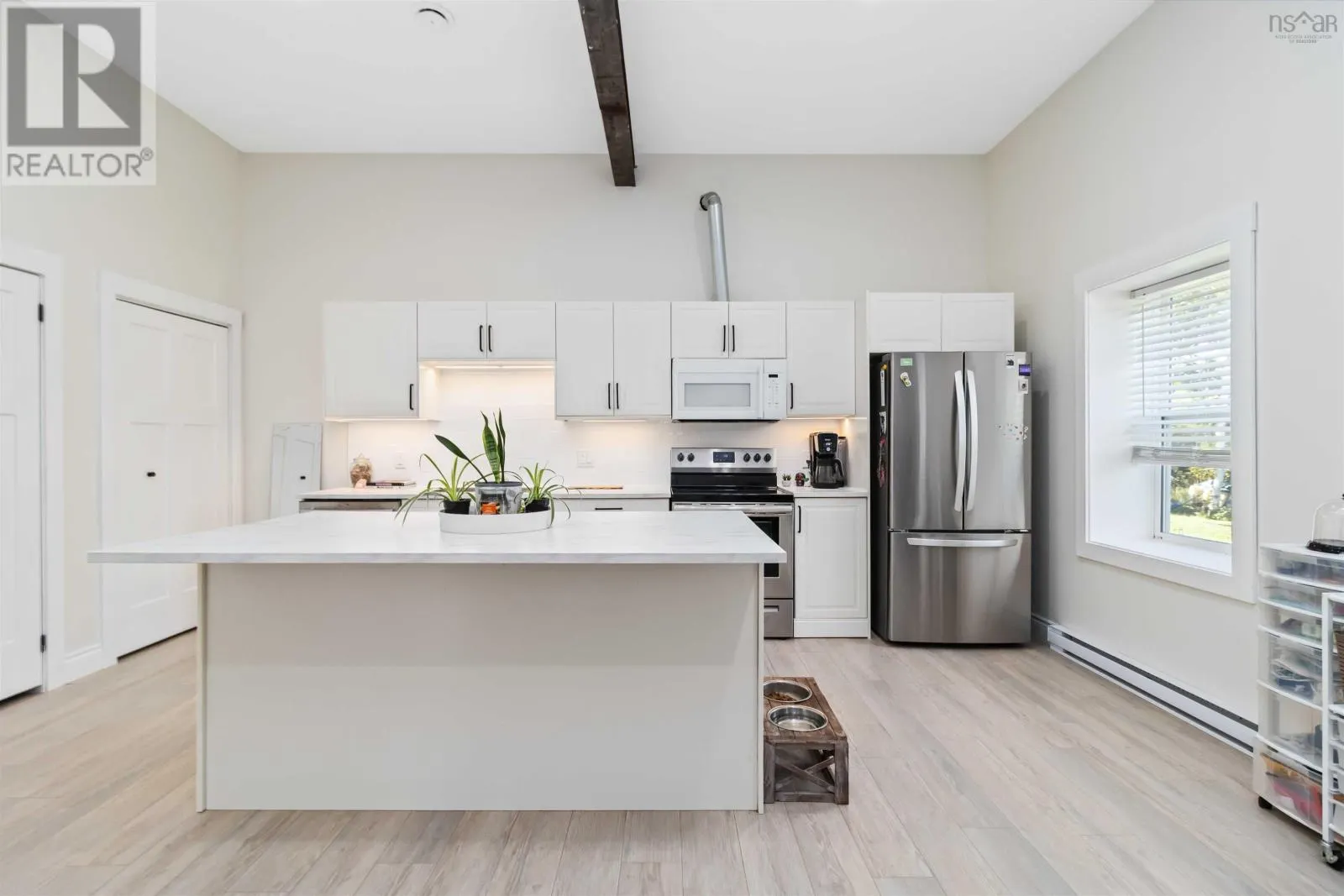 667/669 Hammonds Plains Road