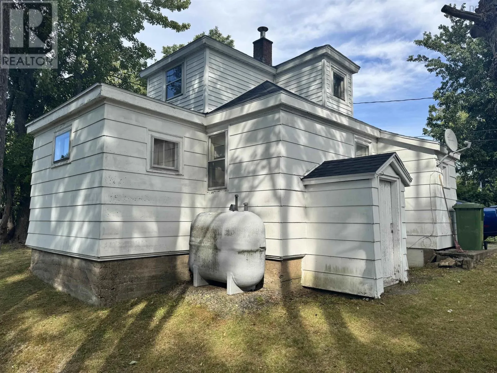 6 Strickland Avenue