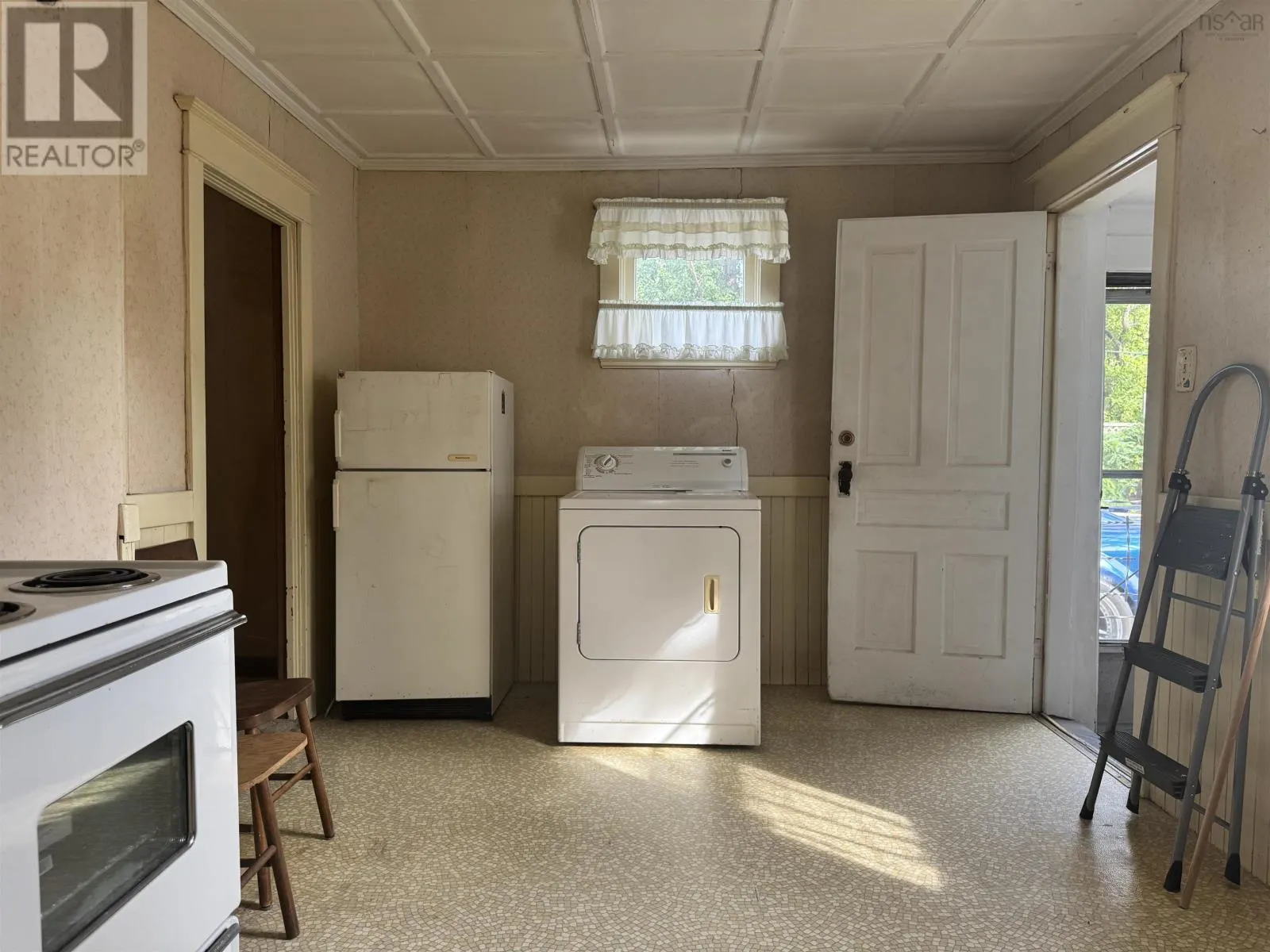 6 Strickland Avenue