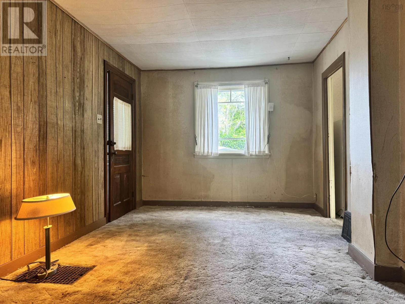 6 Strickland Avenue