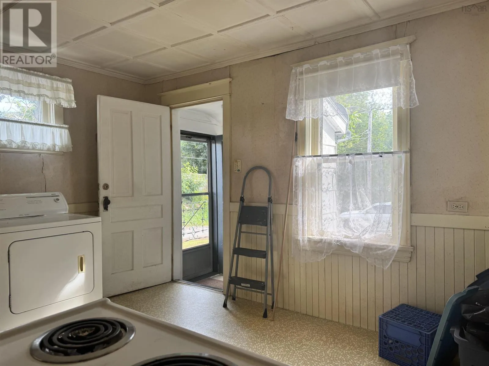 6 Strickland Avenue
