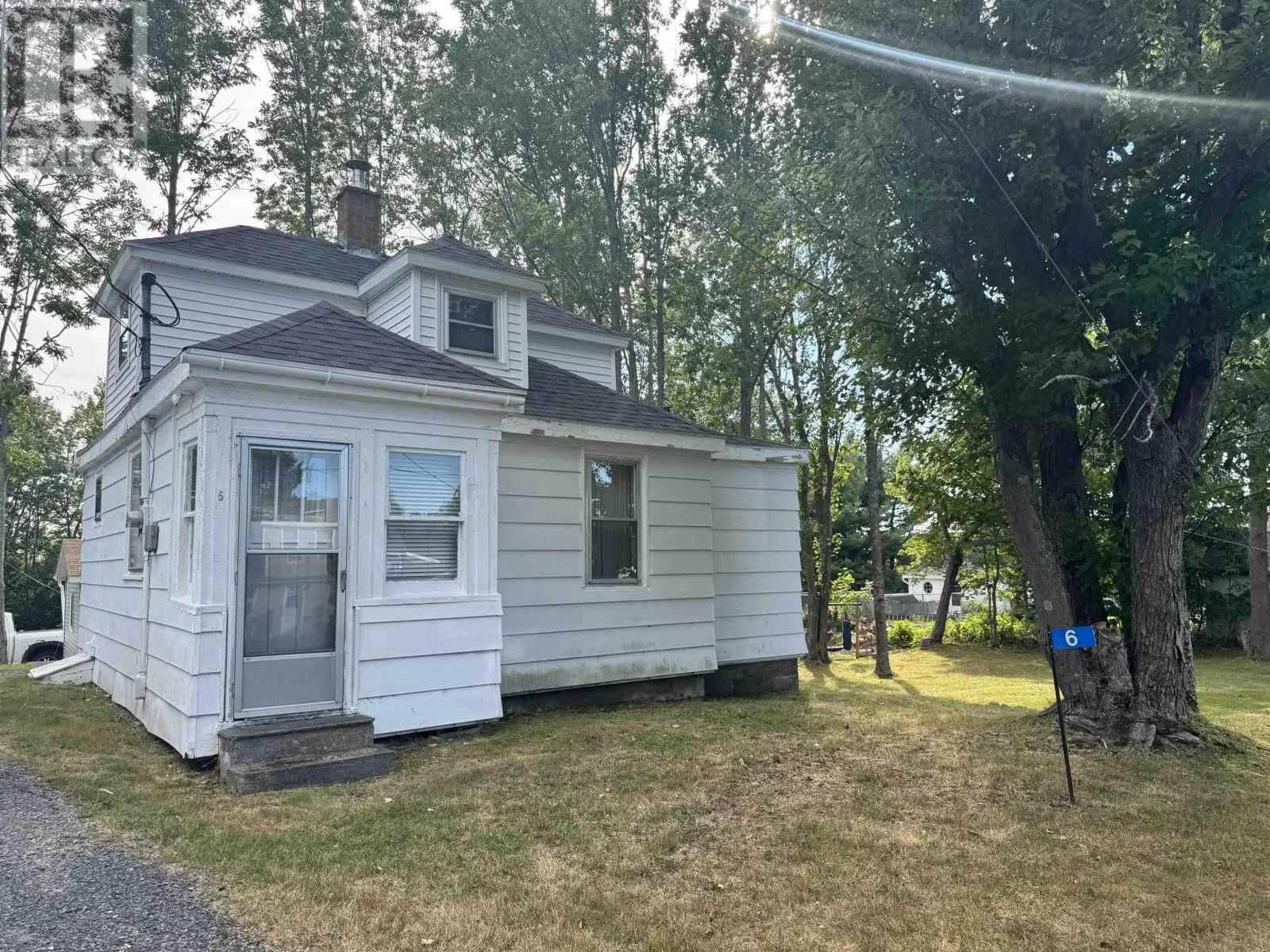 6 Strickland Avenue