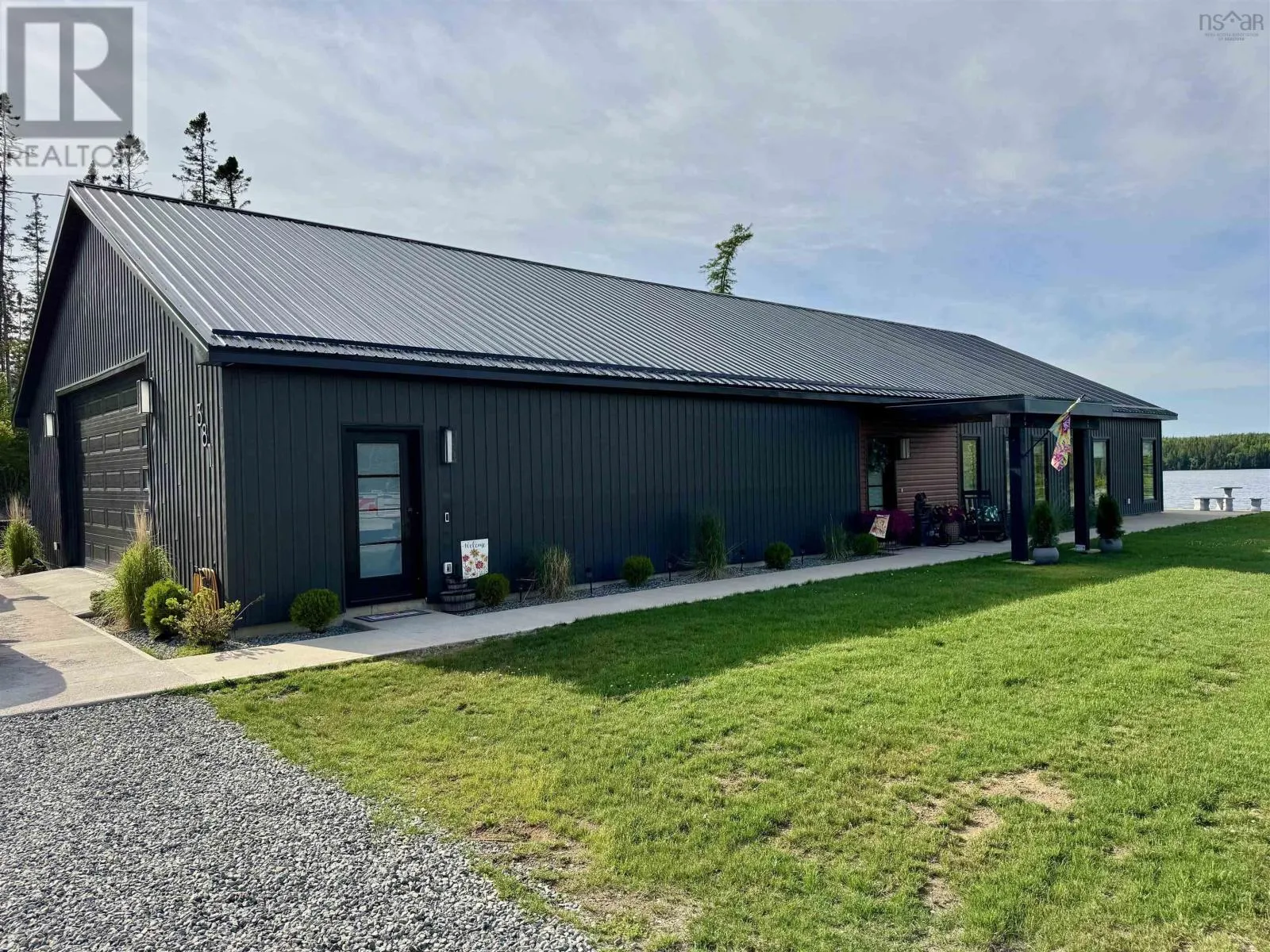 381 Grandiqe Ferry Rd.