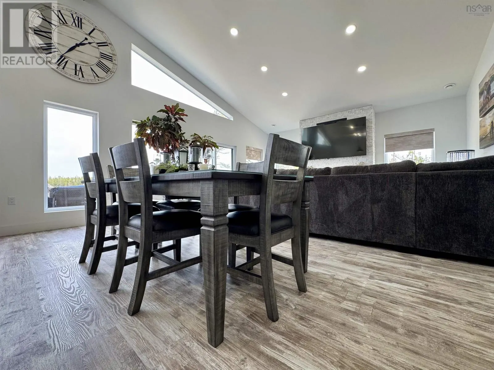 381 Grandiqe Ferry Rd.