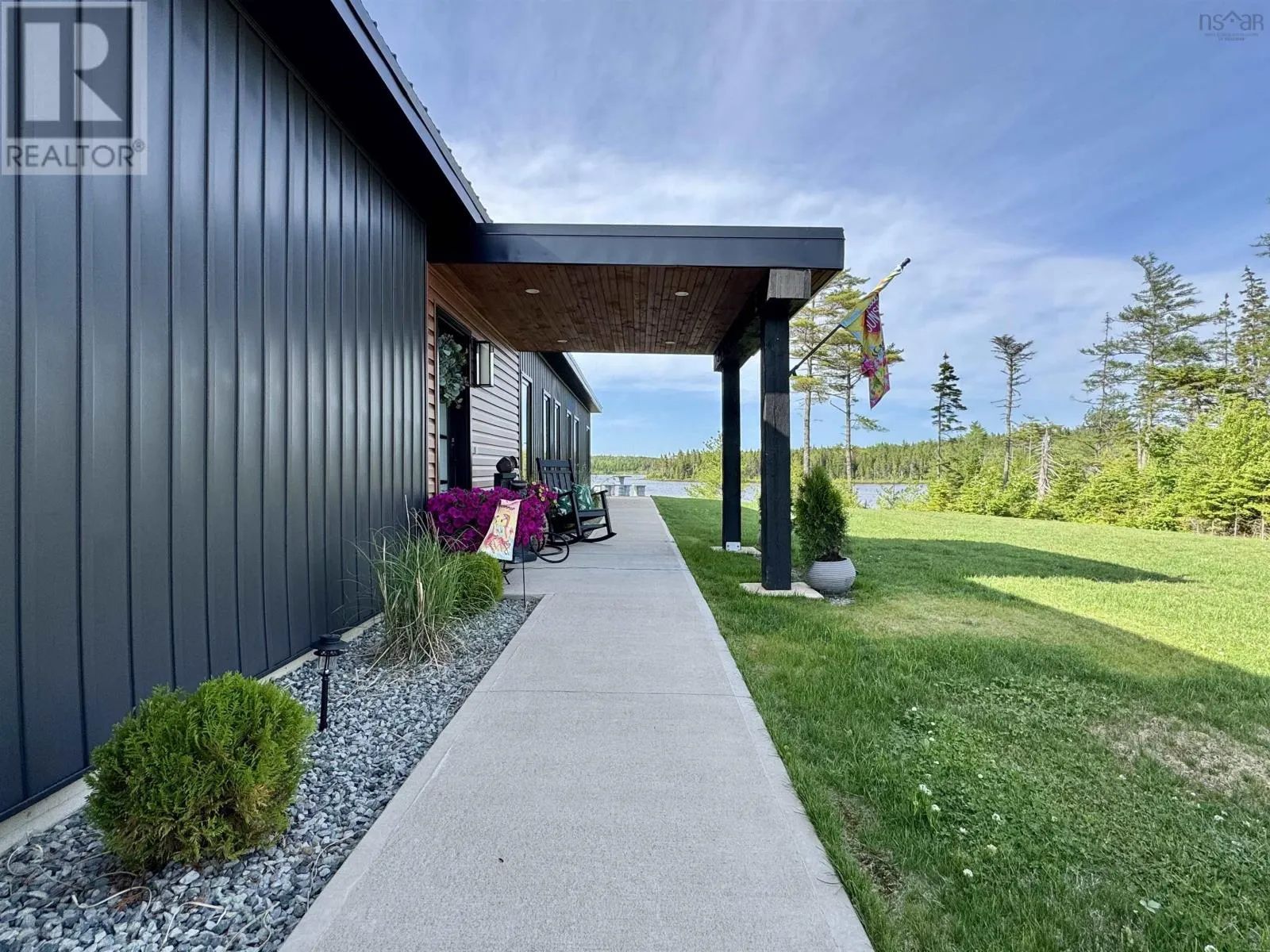 381 Grandiqe Ferry Rd.