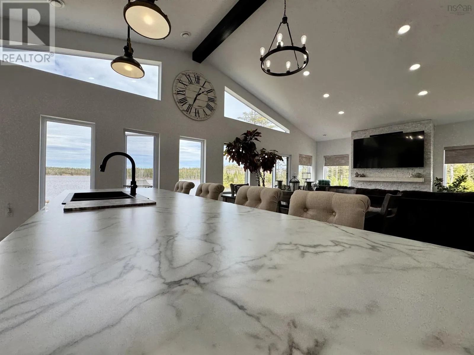 381 Grandiqe Ferry Rd.