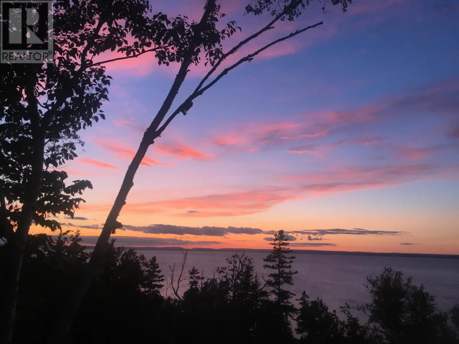 Lot Highway 104