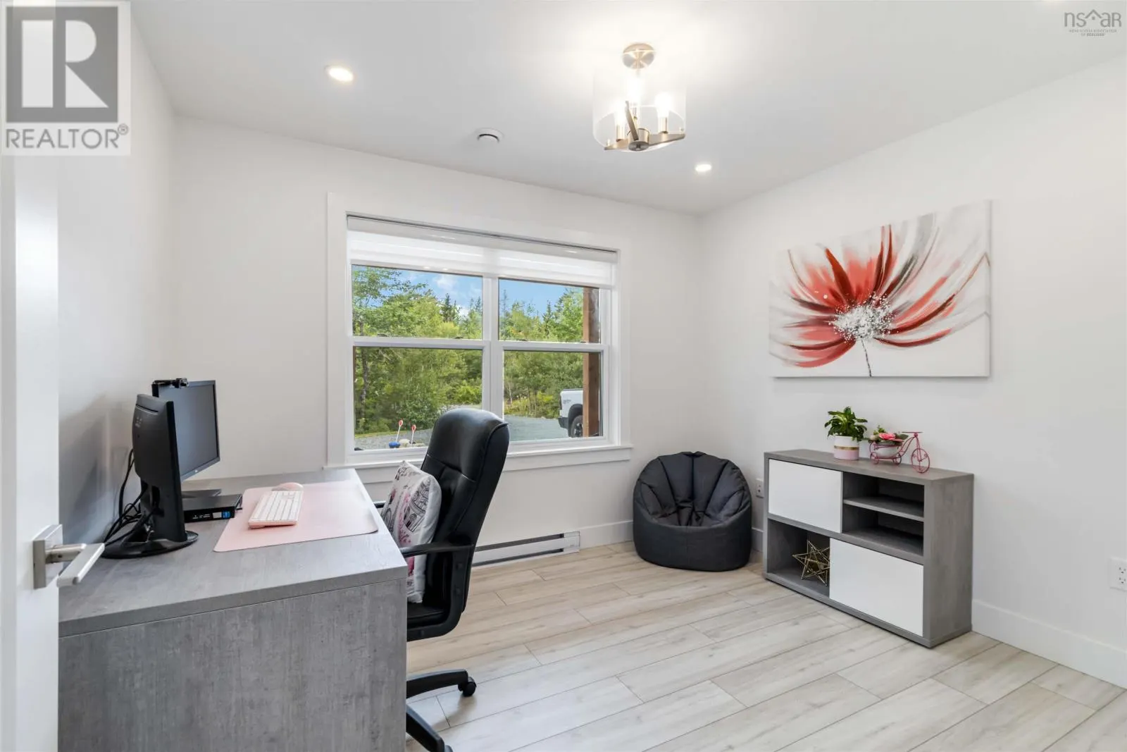 222 Janda Crescent
