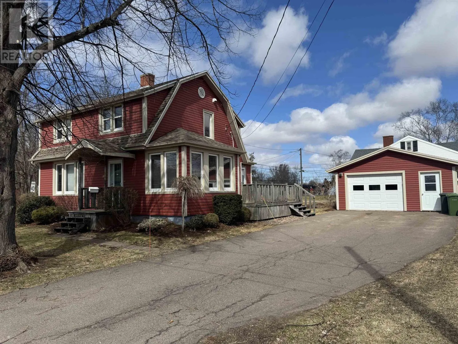 16 Hawthorne Avenue