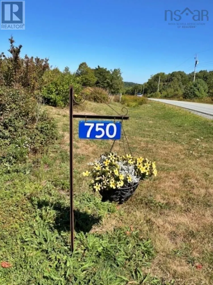 750 Highway 210