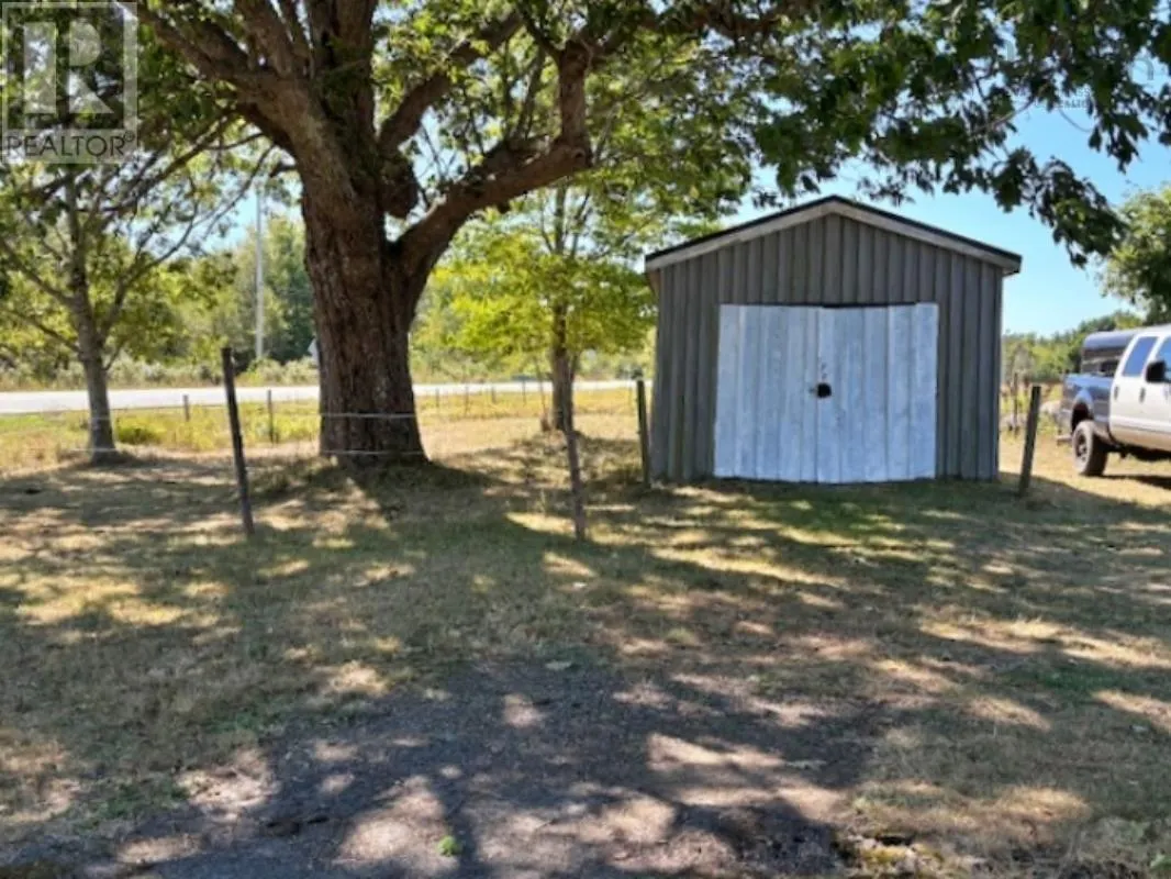 750 Highway 210