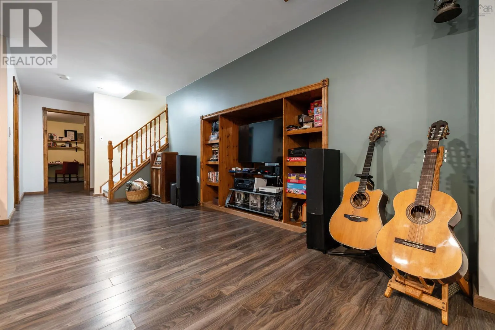 719 Lamont Road