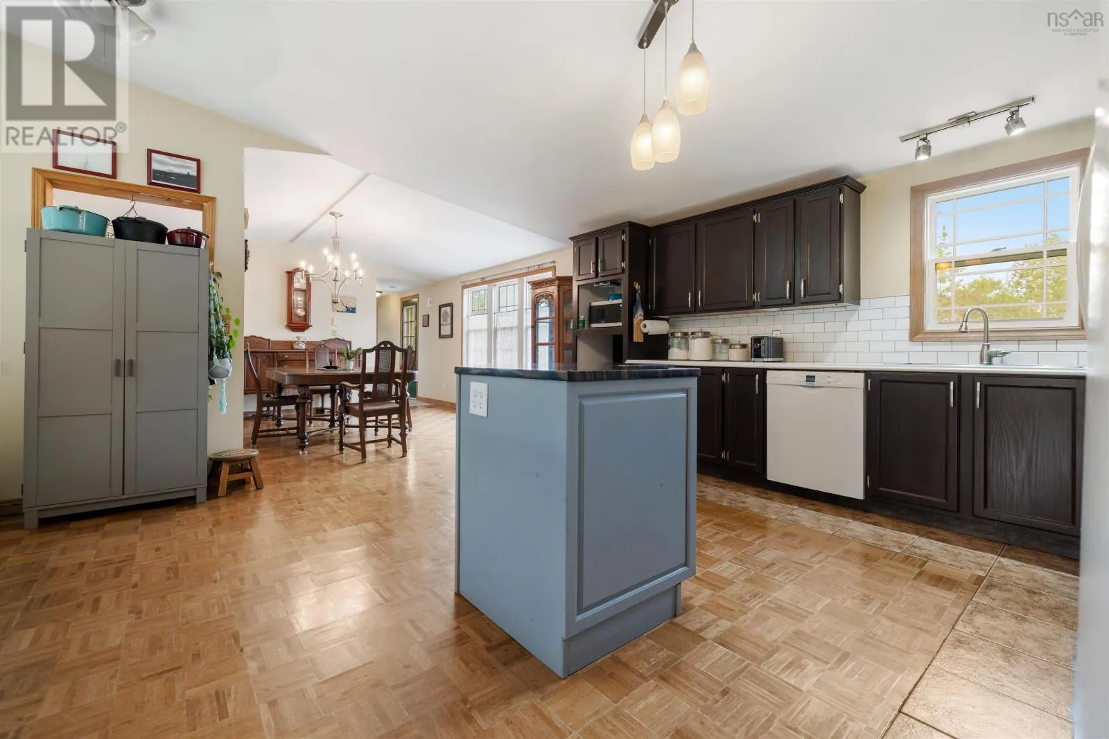 719 Lamont Road