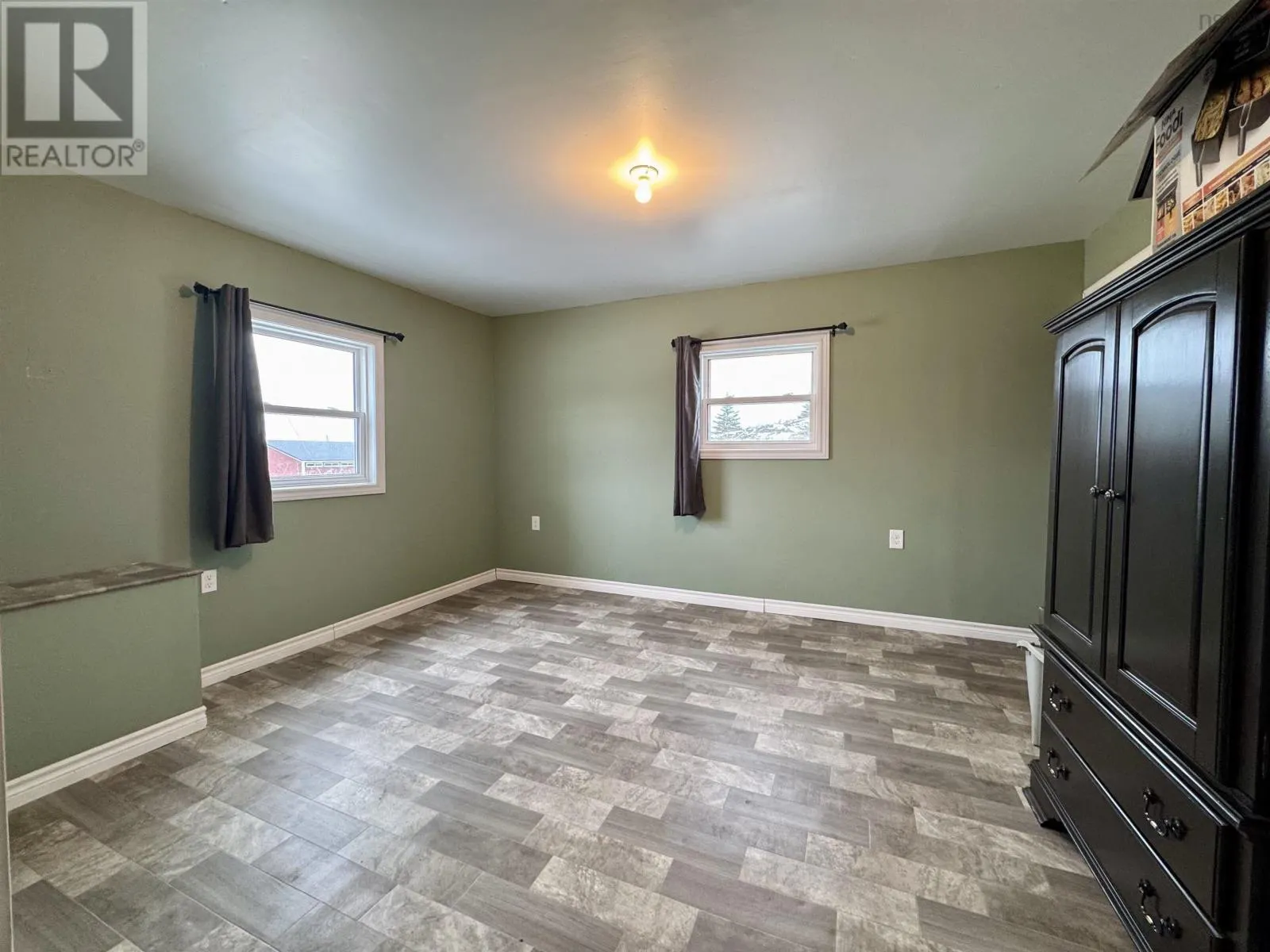 3683 Highway 206