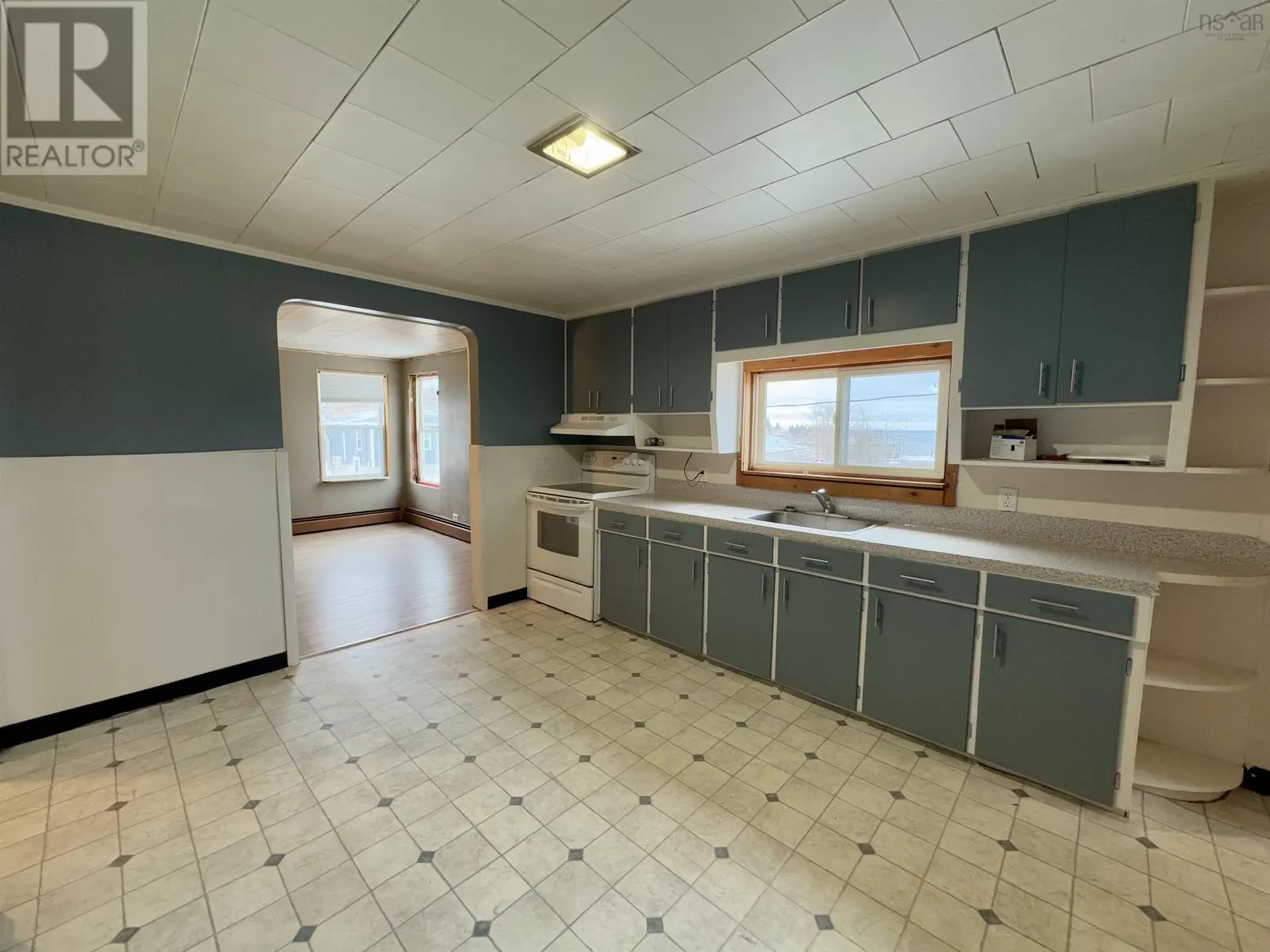 3683 Highway 206